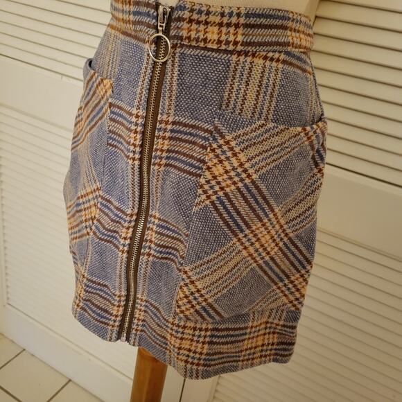 Fashion on Earth XS Plaid Tweed Mini Skirt Dark Academia Zip Front Pockets - Picture 5 of 7